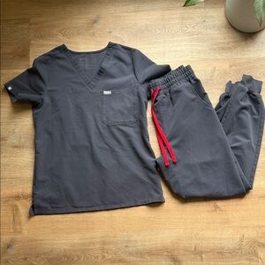 Figs scrub set Catarina Top and Uman Joggers size small